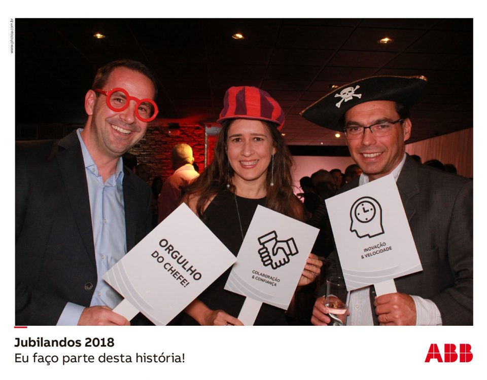 Abb - Eu faço parte dessa história - Totem Photo A