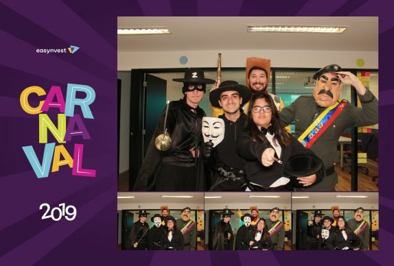 Easynvest no Carnaval - Totem de Fotos Lembrança