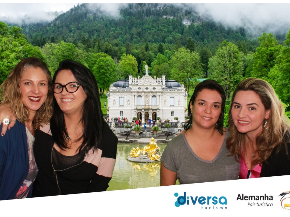 Diversa Turismo - Foto Lembrança - Totem com Fundo chroma Key