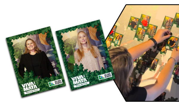 Foto adesiva personalizada impressa na hora para eventos.